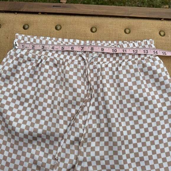 Moodie Checkered Maxi Pants Cream and Brown Size Medium - Picture 6 of 13